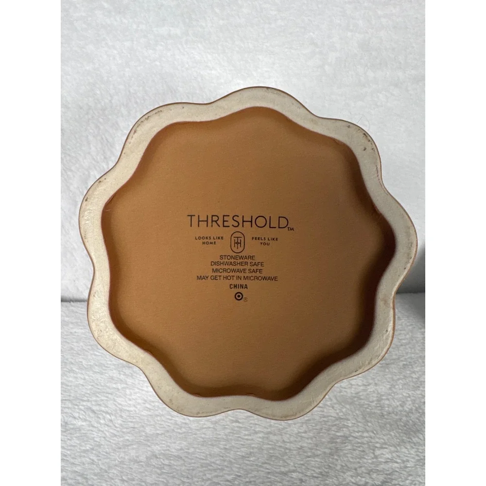 Threshold Pumpkin Lidded Cocotte Dish OS White Excellent Speckled Stoneware